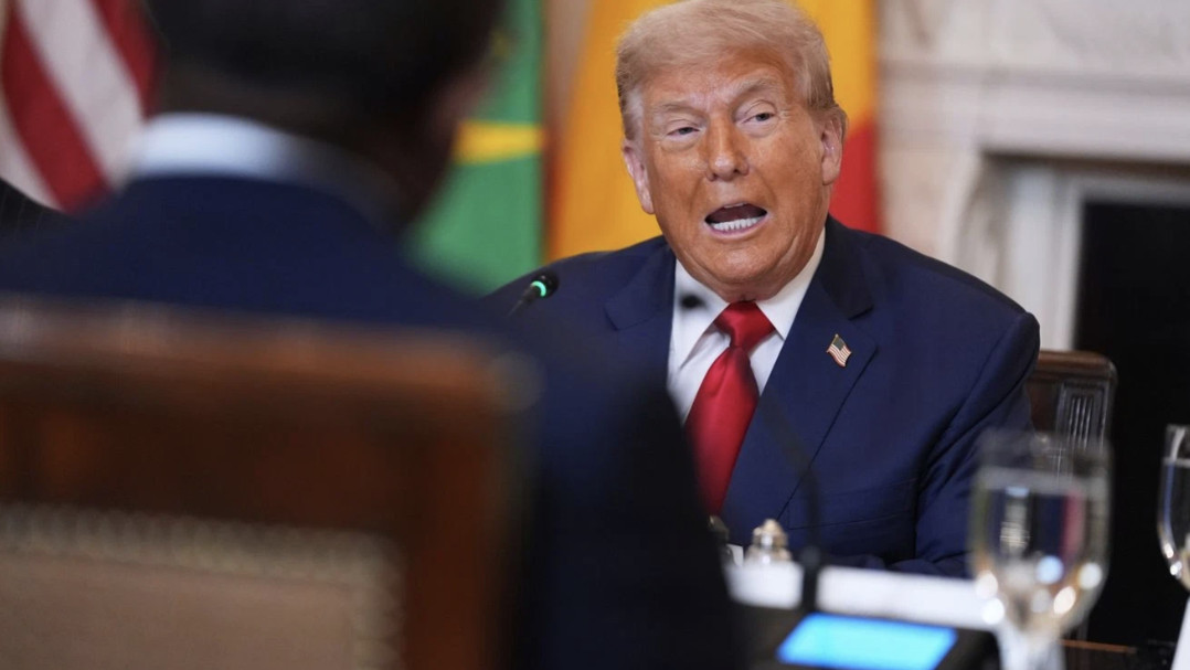 Nhận thư áp thuế của ông Donald Trump, Brazil phản ứng mạnh- Ảnh 1. Nhận thư áp thuế của ông Donald Trump, Brazil phản ứng mạnh- Ảnh 1.