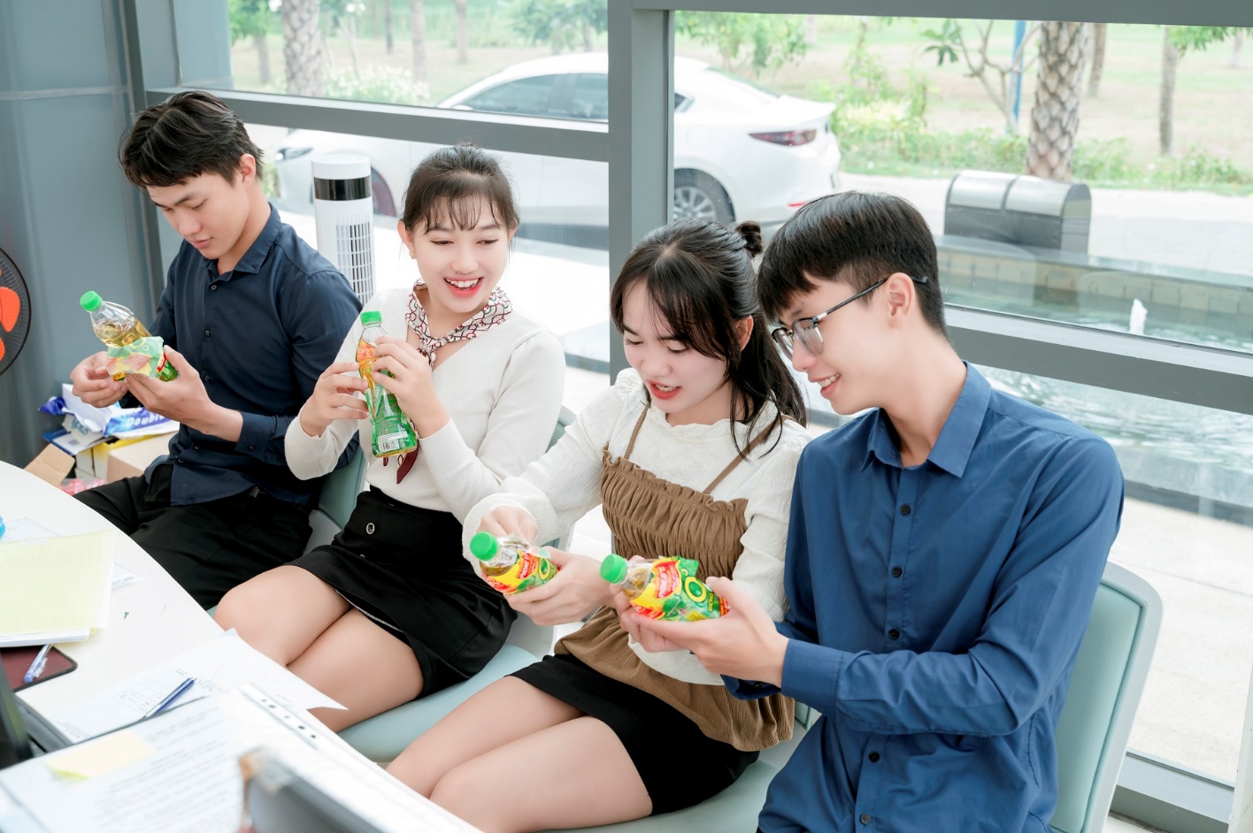 Gen Z háo hức săn thưởng khủng cùng Trà Xanh Không Độ để có tiền du lịch, mua sắm- Ảnh 1.