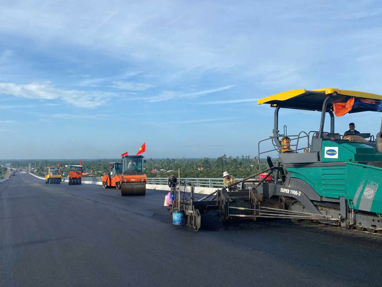 Tin vui trên công trường cầu Rạch Miễu 2 - Ảnh 8.