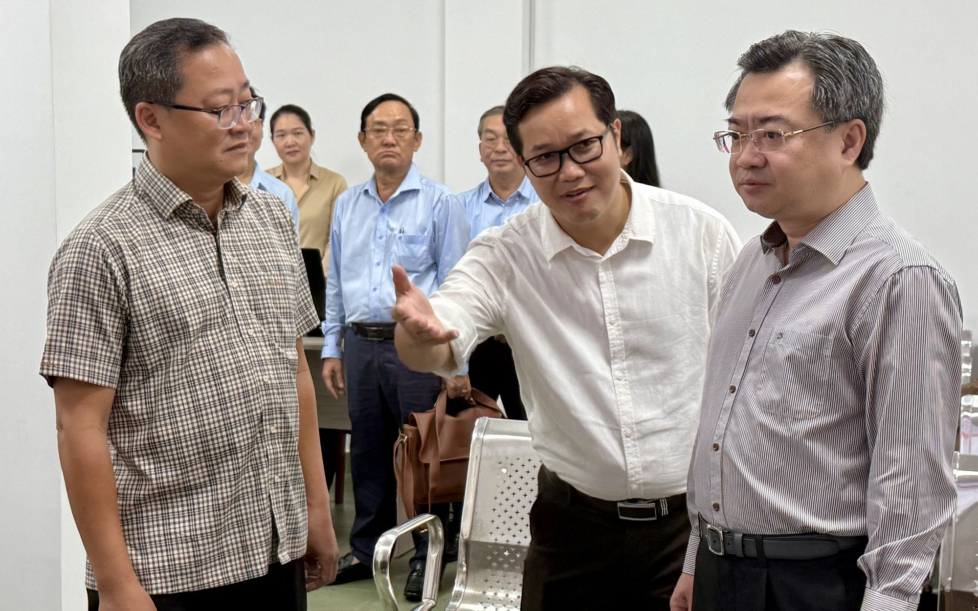 Ông Nguyễn Thanh Nghị làm việc với phường Bình Thới- Ảnh 4.