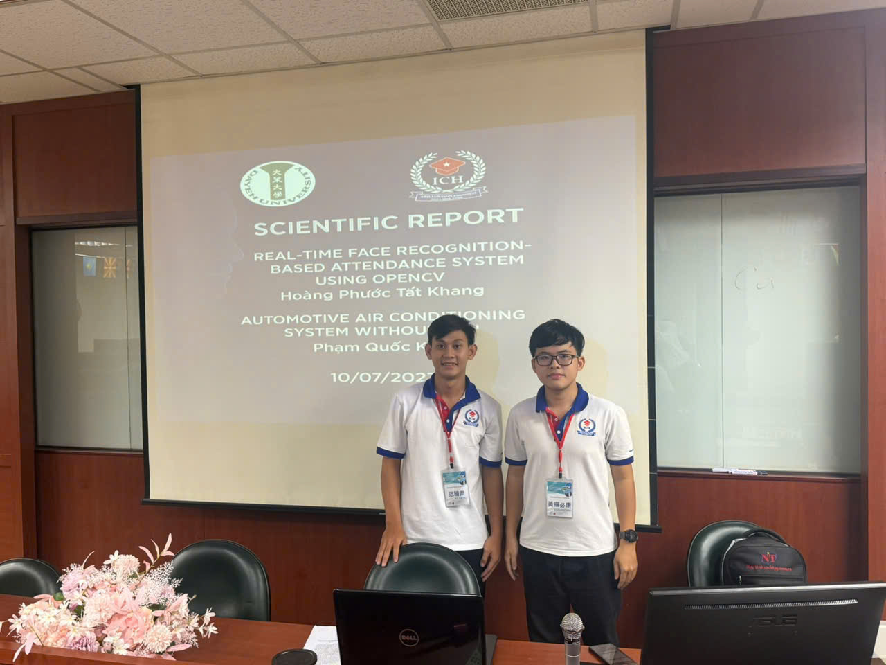 Sinh viên Việt Nam xuất ngọai trình bày nghiên cứu khoa học bằng 3 ngôn ngữ - Ảnh 6. Sinh viên Việt Nam xuất ngọai trình bày nghiên cứu khoa học bằng 3 ngôn ngữ - Ảnh 6.