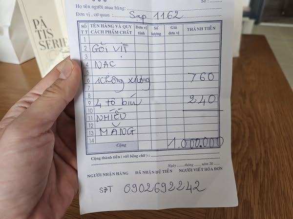Vụ bún vịt 1 triệu đồng tại chợ Bến Thành gây xôn xao dư luận - Ảnh 1. Vụ bún vịt 1 triệu đồng tại chợ Bến Thành gây xôn xao dư luận - Ảnh 1.