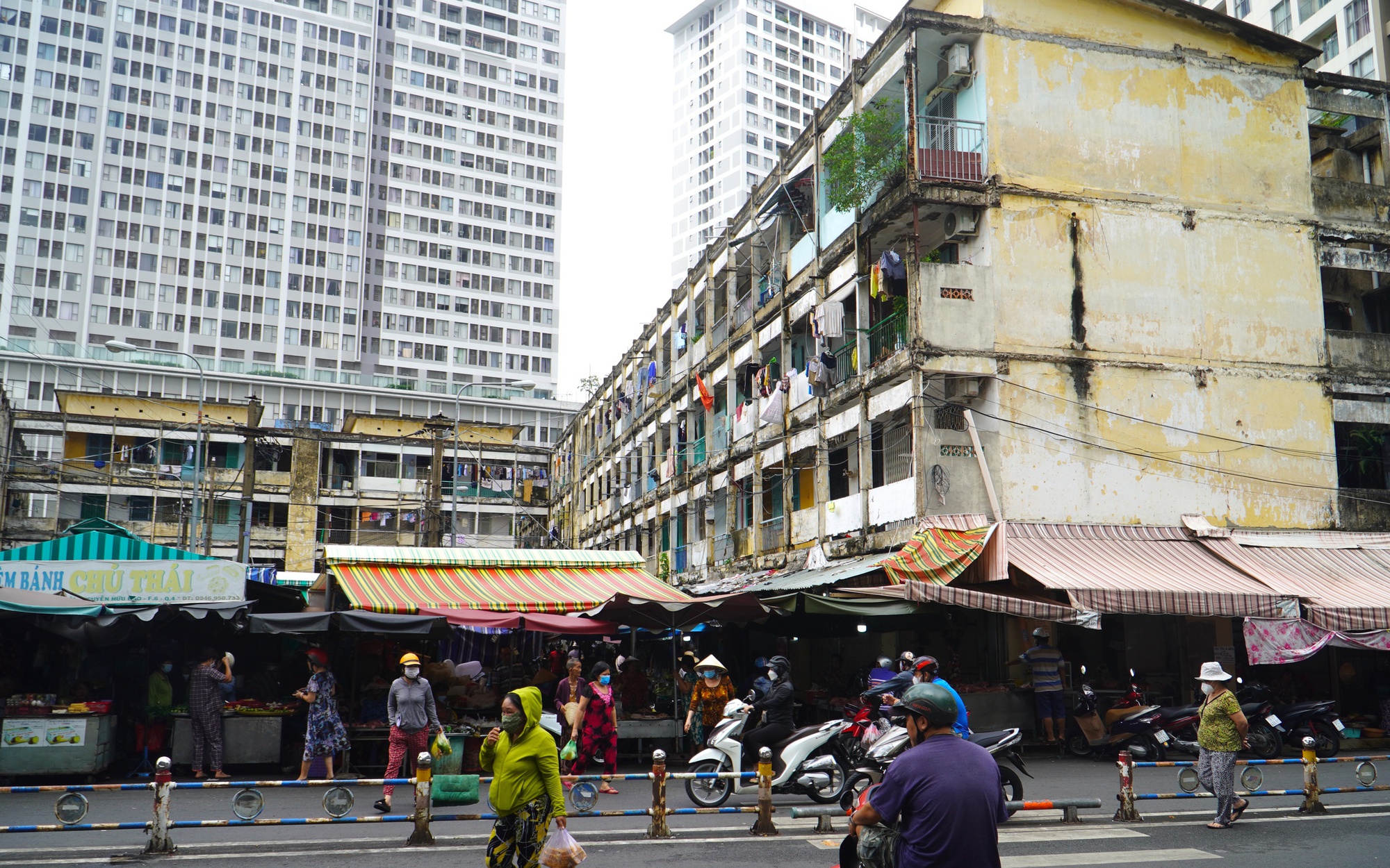 TPHCM: Kiểm tra PCCC, phát hiện dấu hiệu sai phạm xây dựng - Ảnh 2.