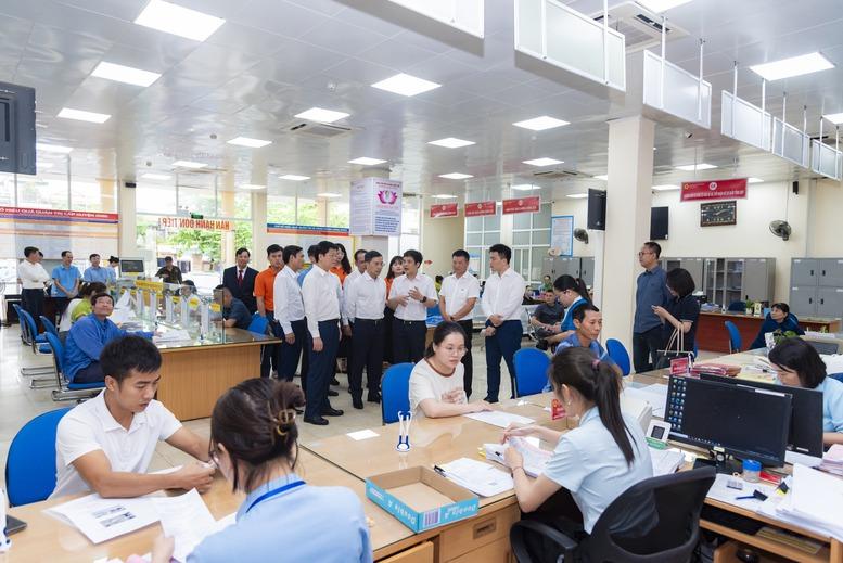 FPT nhận Bằng khen của Bộ Khoa học và Công nghệ- Ảnh 4. FPT nhận Bằng khen của Bộ Khoa học và Công nghệ- Ảnh 4.