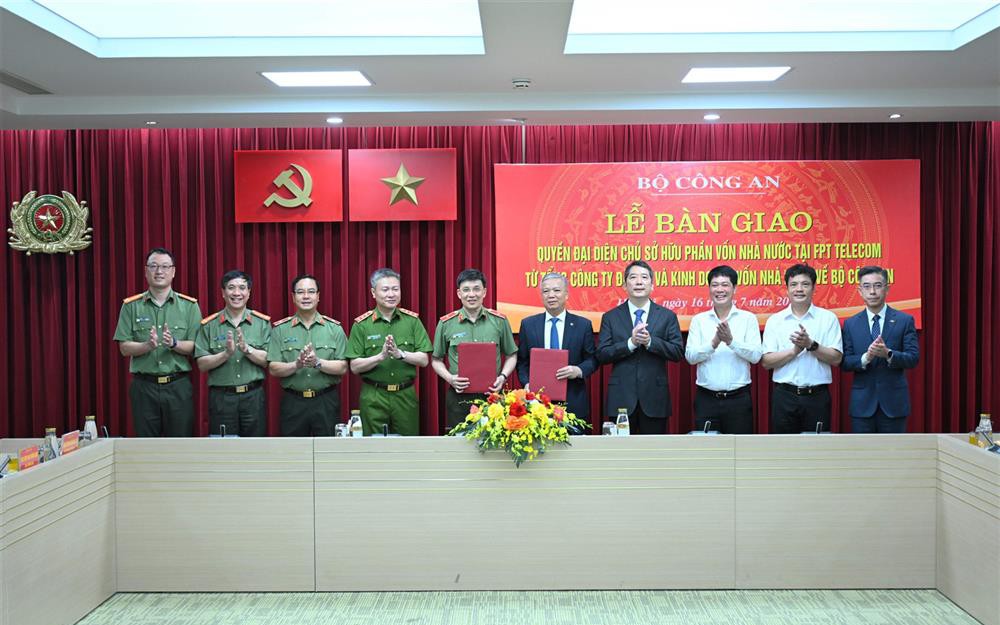 - Ảnh 2.  - Ảnh 2.