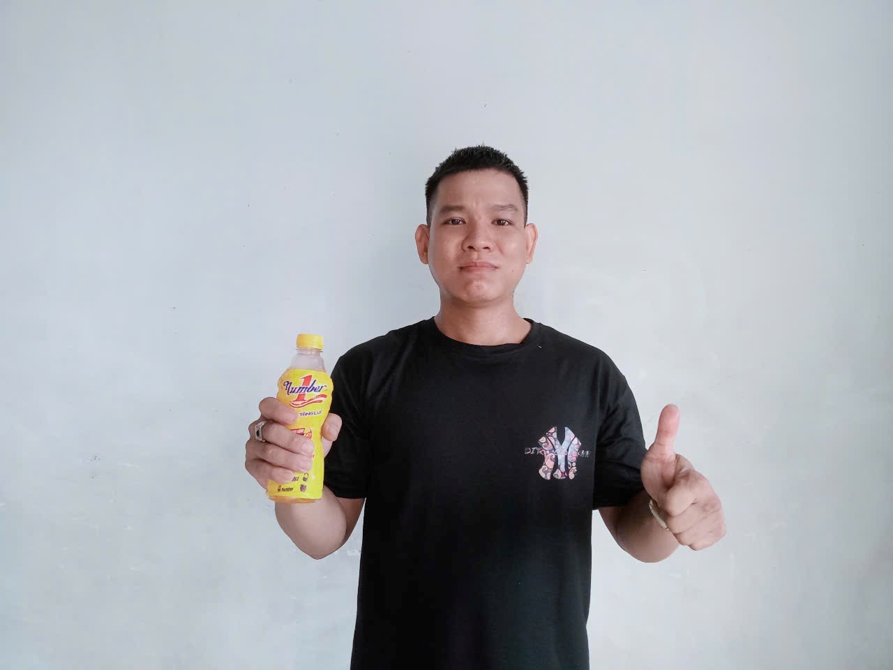 Uống Number 1, một công nhân ở Thanh Hóa trúng 50 triệu đồng- Ảnh 3. Uống Number 1, một công nhân ở Thanh Hóa trúng 50 triệu đồng- Ảnh 3.