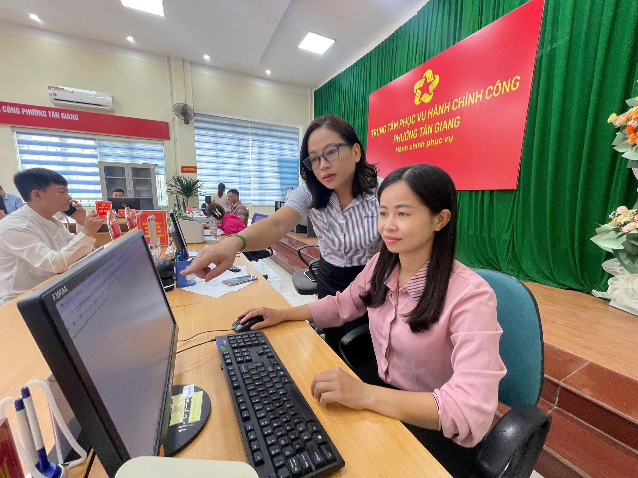 Giữ vững “xương sống” cho hạ tầng số quốc gia- Ảnh 4. Giữ vững “xương sống” cho hạ tầng số quốc gia- Ảnh 4.