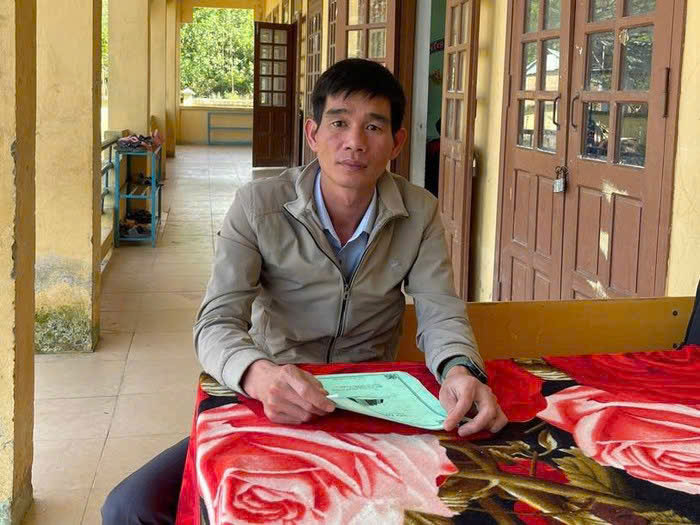 Skrivtävling Älskade lärare: Att så brev och tro i öknen - Foto 1. Cuộc thi viết Người thầy kính yêu: Gieo chữ và niềm tin giữa đại ngàn- Ảnh 1.