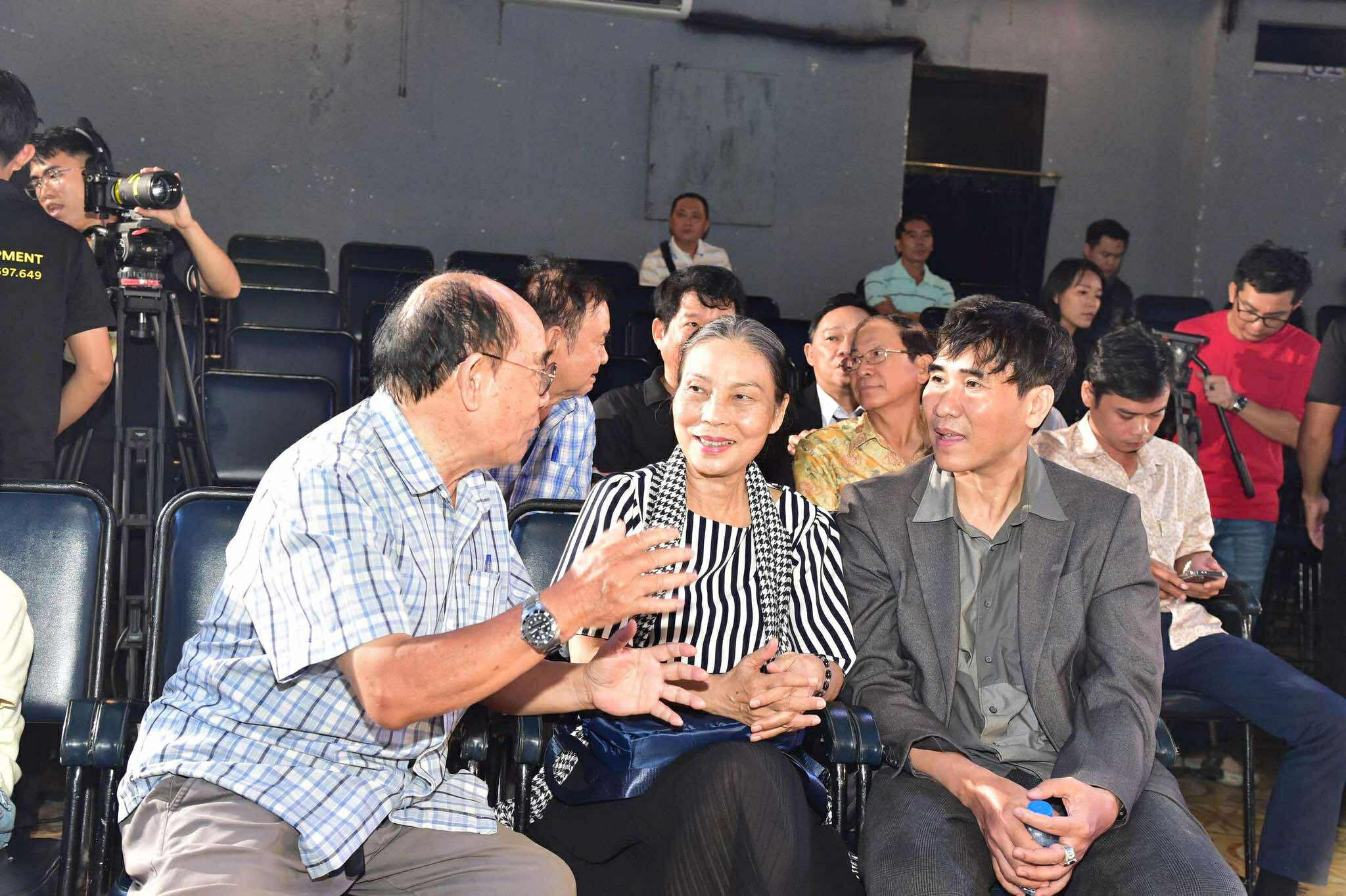 29 nghệ sĩ, nhạc công được kết nạp Hội viên Hội Sân khấu TP HCM - Ảnh 5.