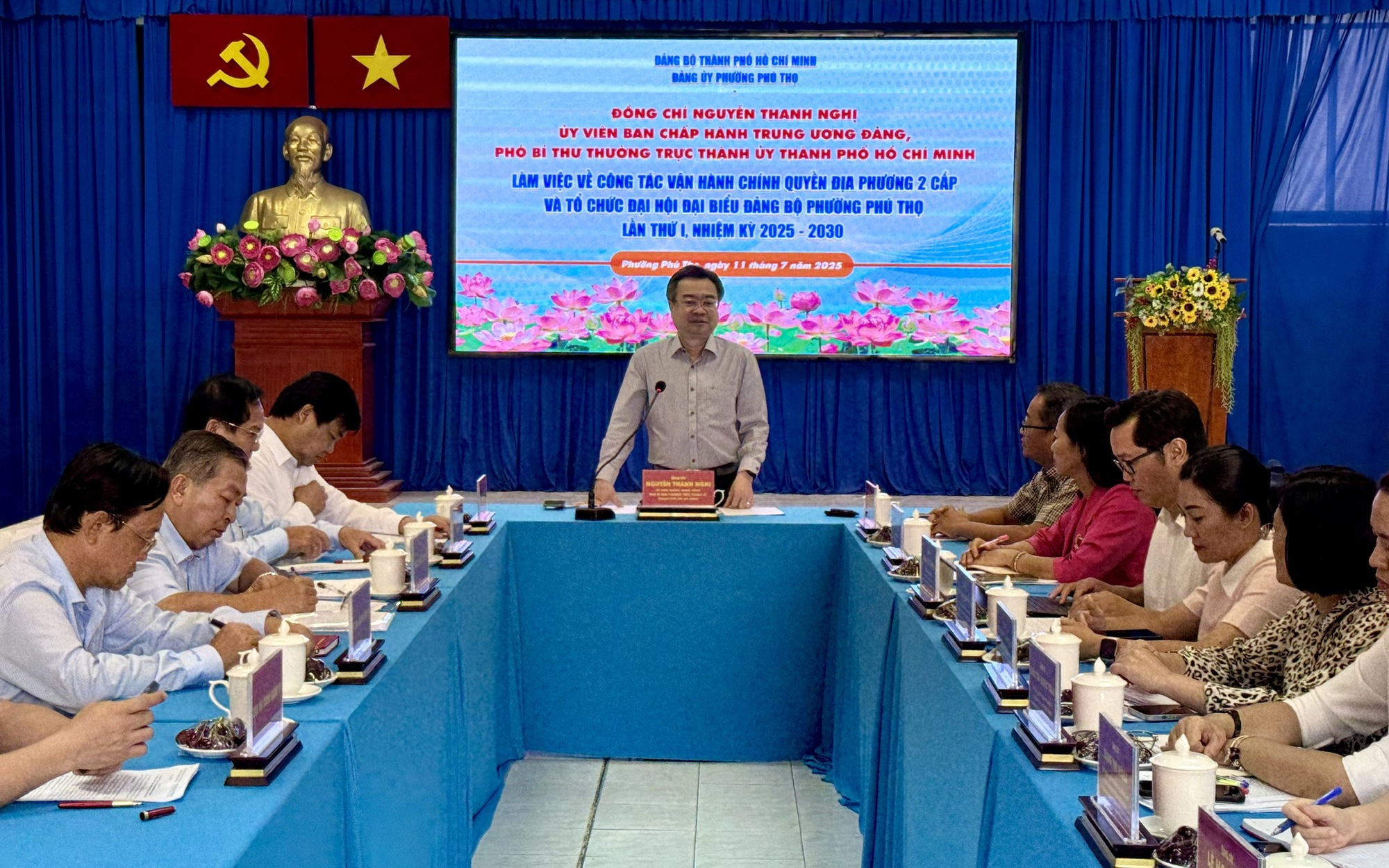 Ông Nguyễn Thanh Nghị làm việc với Ban Thường vụ Đảng ủy phường Bình Hưng Hòa - Ảnh 2.