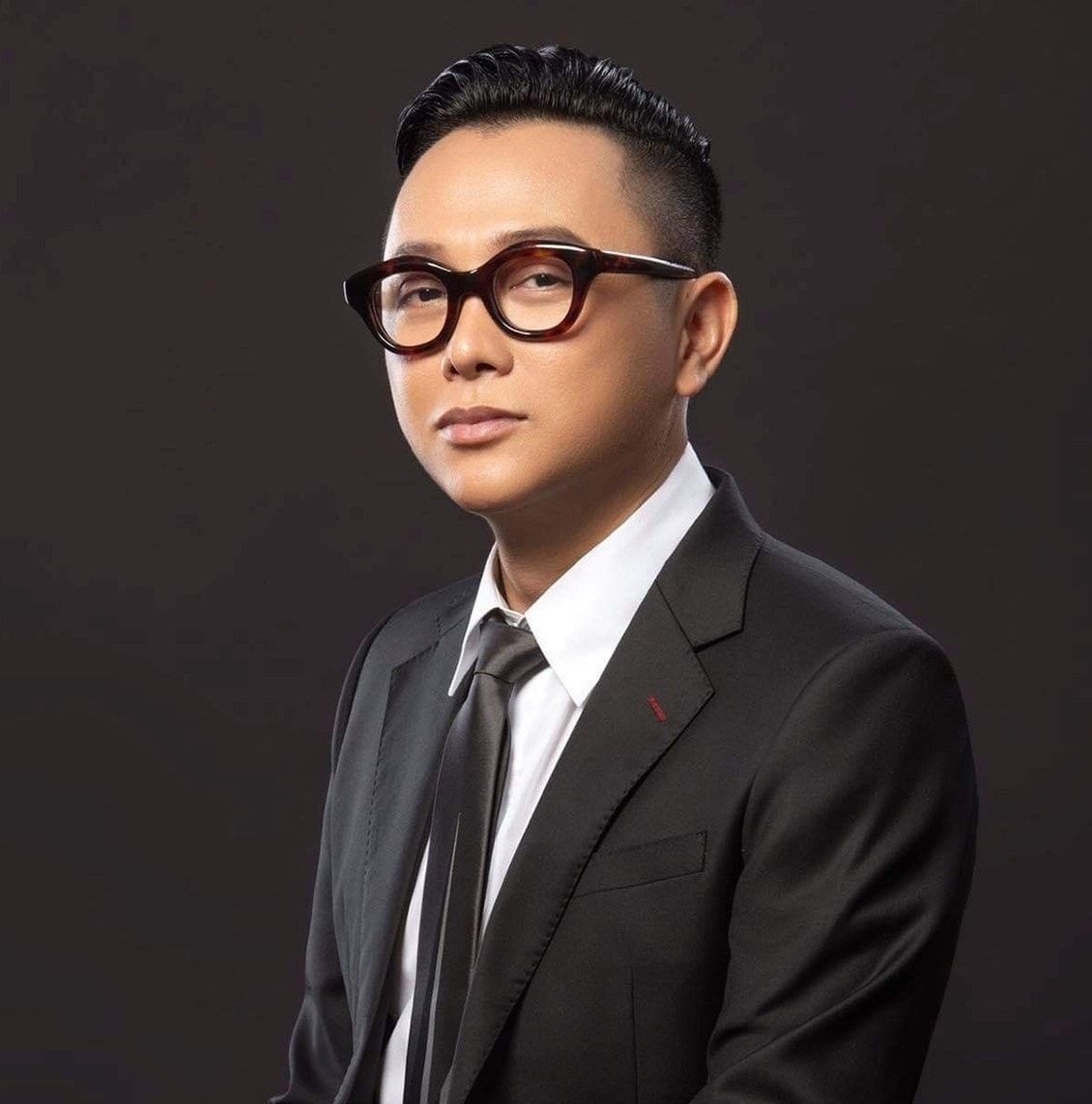 Thông tin nhà thiết kế Nguyễn Công Trí bị bắt gây chấn động showbiz Việt - Ảnh 2. Thông tin nhà thiết kế Nguyễn Công Trí bị bắt gây chấn động showbiz Việt - Ảnh 2.