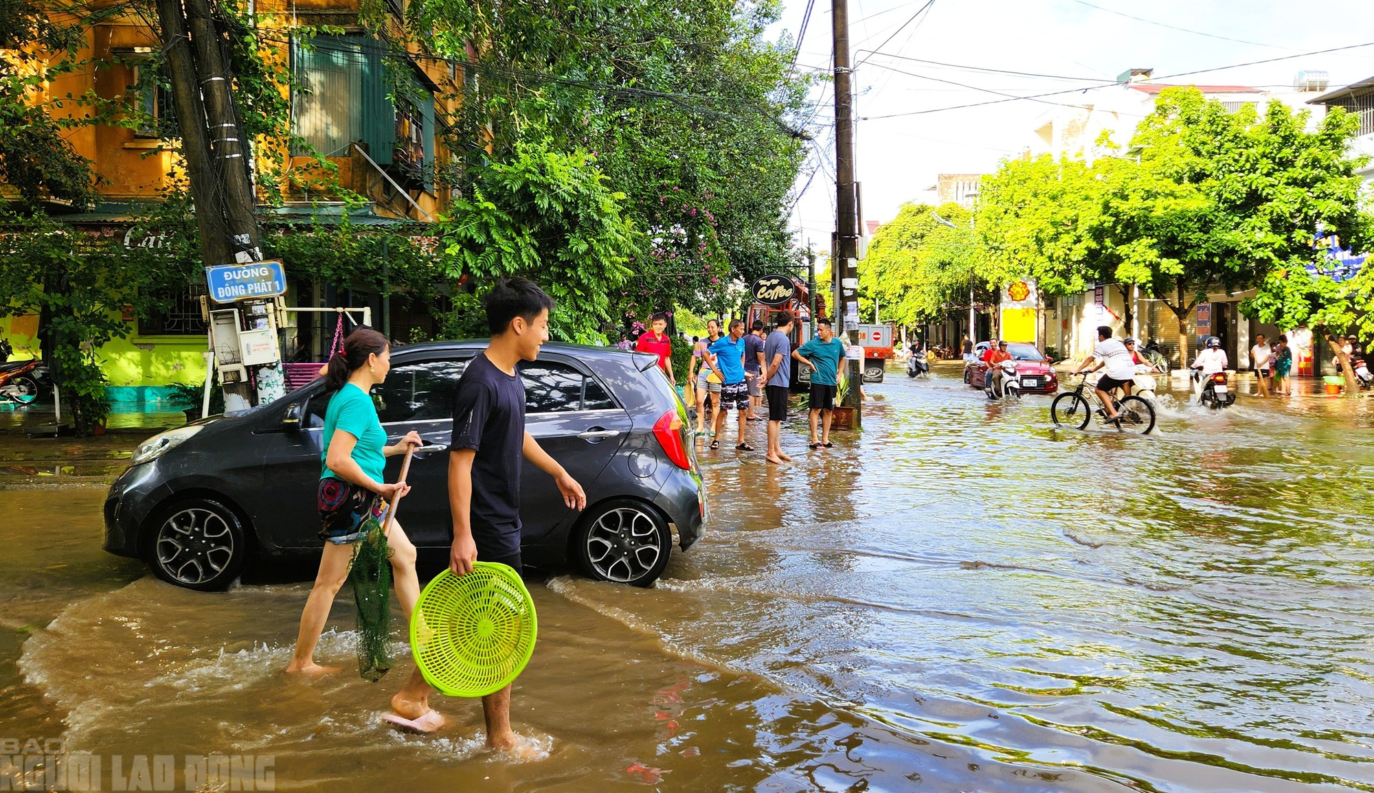Bão số 3 Wipha đã tan, khu dân cư "VIP" ở Thanh Hóa đường vẫn thành sông - Ảnh 13.