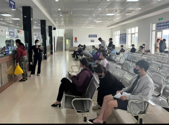 TP HCM: Người dân khu vực Bình Dương (cũ) cần lưu ý gì khi làm hồ sơ cấp đổi giấy phép lái xe?- Ảnh 1.