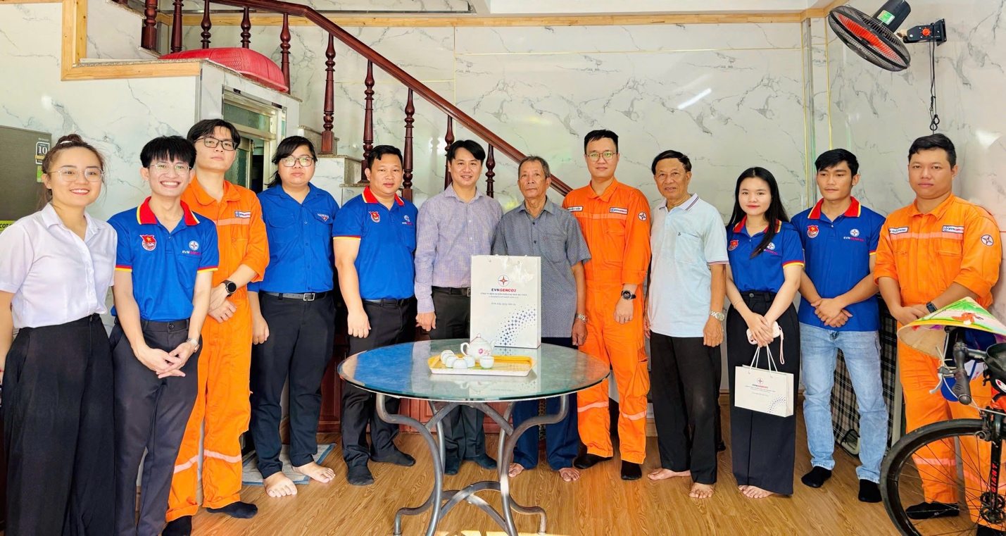 EPS: Viết tiếp câu chuyện hòa bình- Ảnh 1. EPS: Viết tiếp câu chuyện hòa bình- Ảnh 1.
