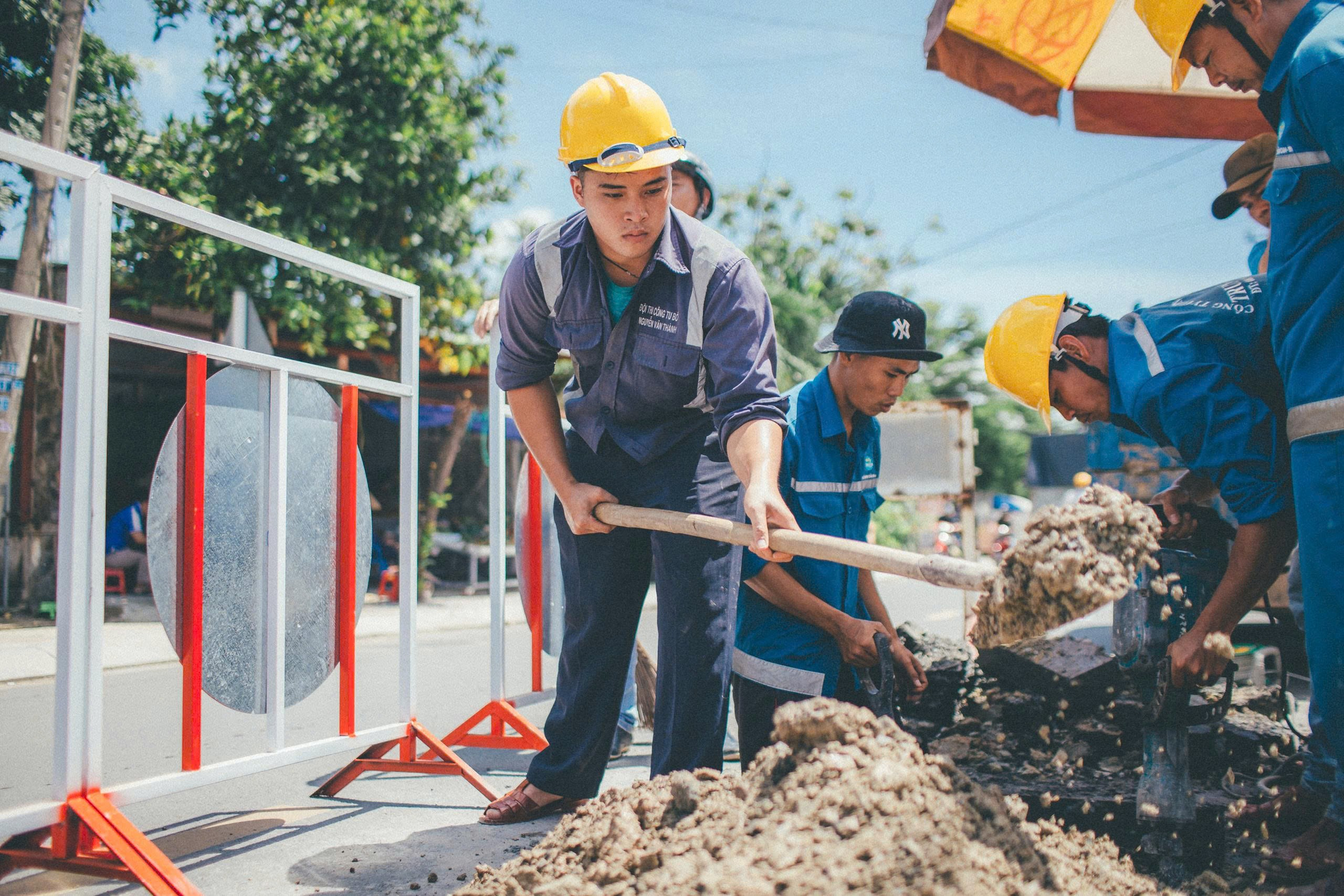 TP HCM: Người dân cảnh báo thủ đoạn lừa đảo gắn đồng hồ nước trái phép- Ảnh 2. TP HCM: Người dân cảnh báo thủ đoạn lừa đảo gắn đồng hồ nước trái phép- Ảnh 2.