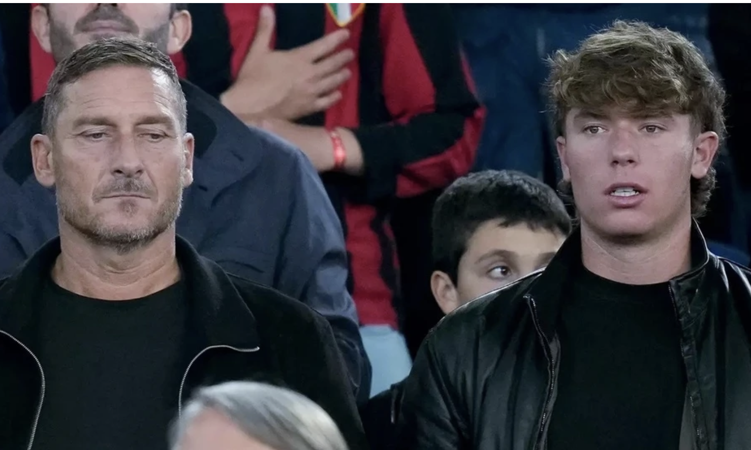 Cầu thủ được bóng đá Ý chú ý, bất ngờ giải nghệ ở tuổi 19 - Ảnh 1.