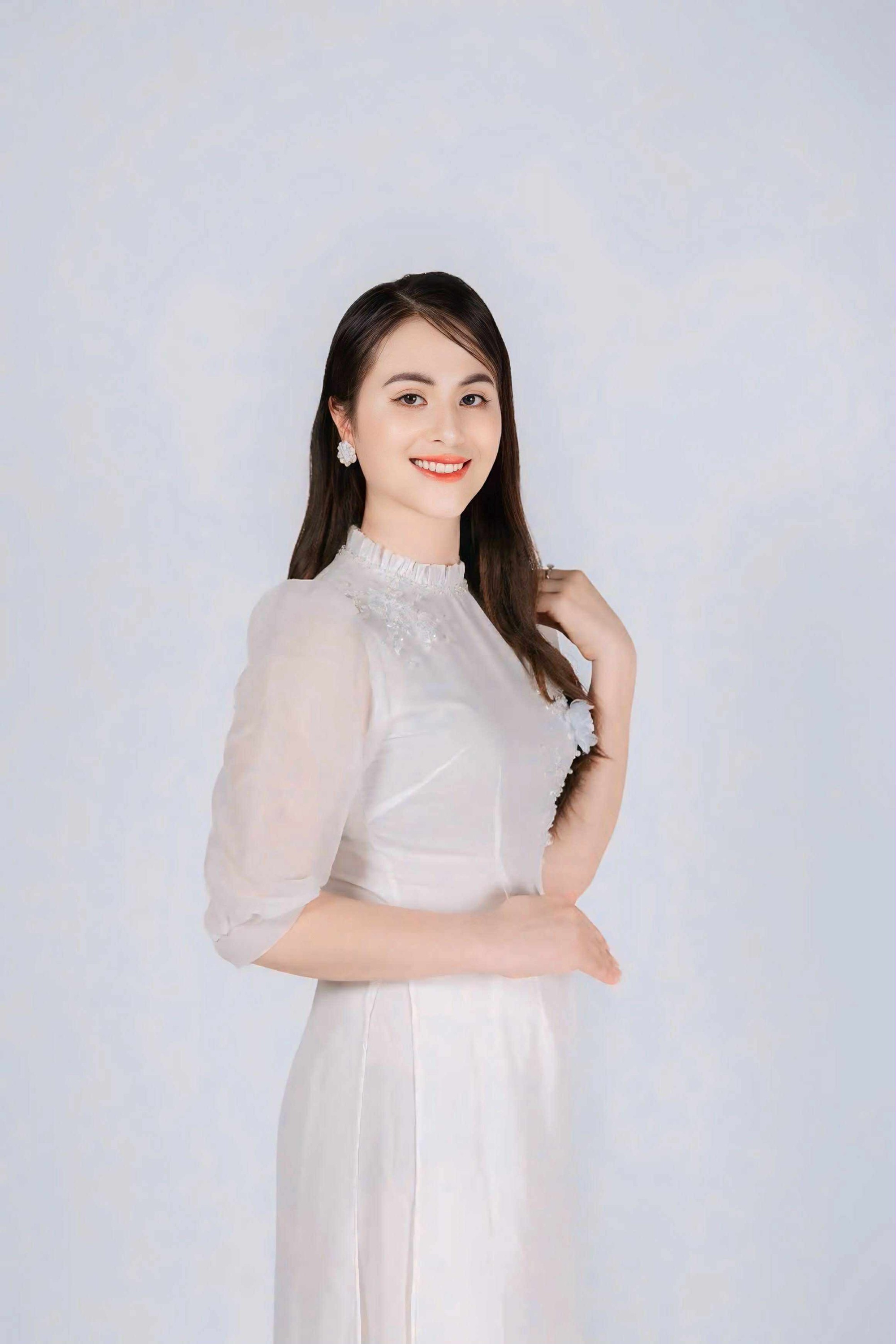 Nhan sắc cô giáo mầm non xứ Thanh vừa giành ngôi Á hậu- Ảnh 6. Nhan sắc cô giáo mầm non xứ Thanh vừa giành ngôi Á hậu- Ảnh 6.