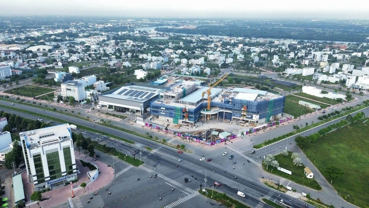 Tây Ninh phát triển khu công nghiệp sản xuất máy bay và ôtô điện - Ảnh 1.