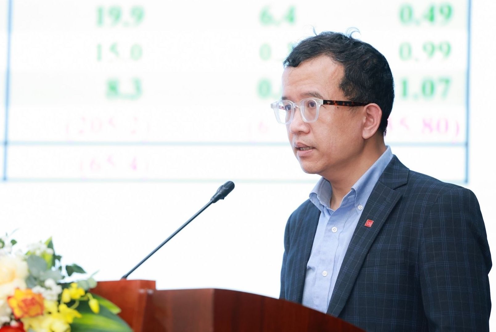 Chứng khoán - Ảnh 1.