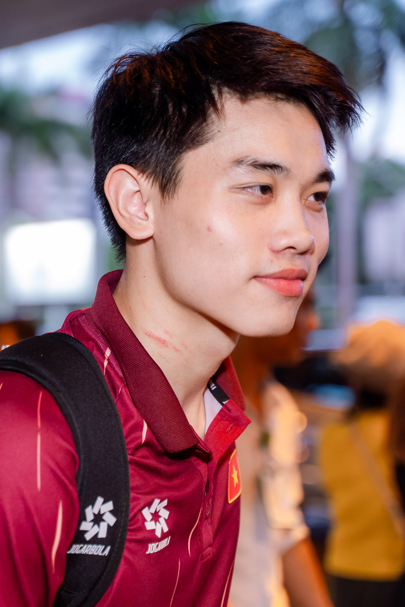 VIDEO: U23 Việt Nam tự hào trở về trong vòng tay người hâm mộ tại TP HCM - Ảnh 3.