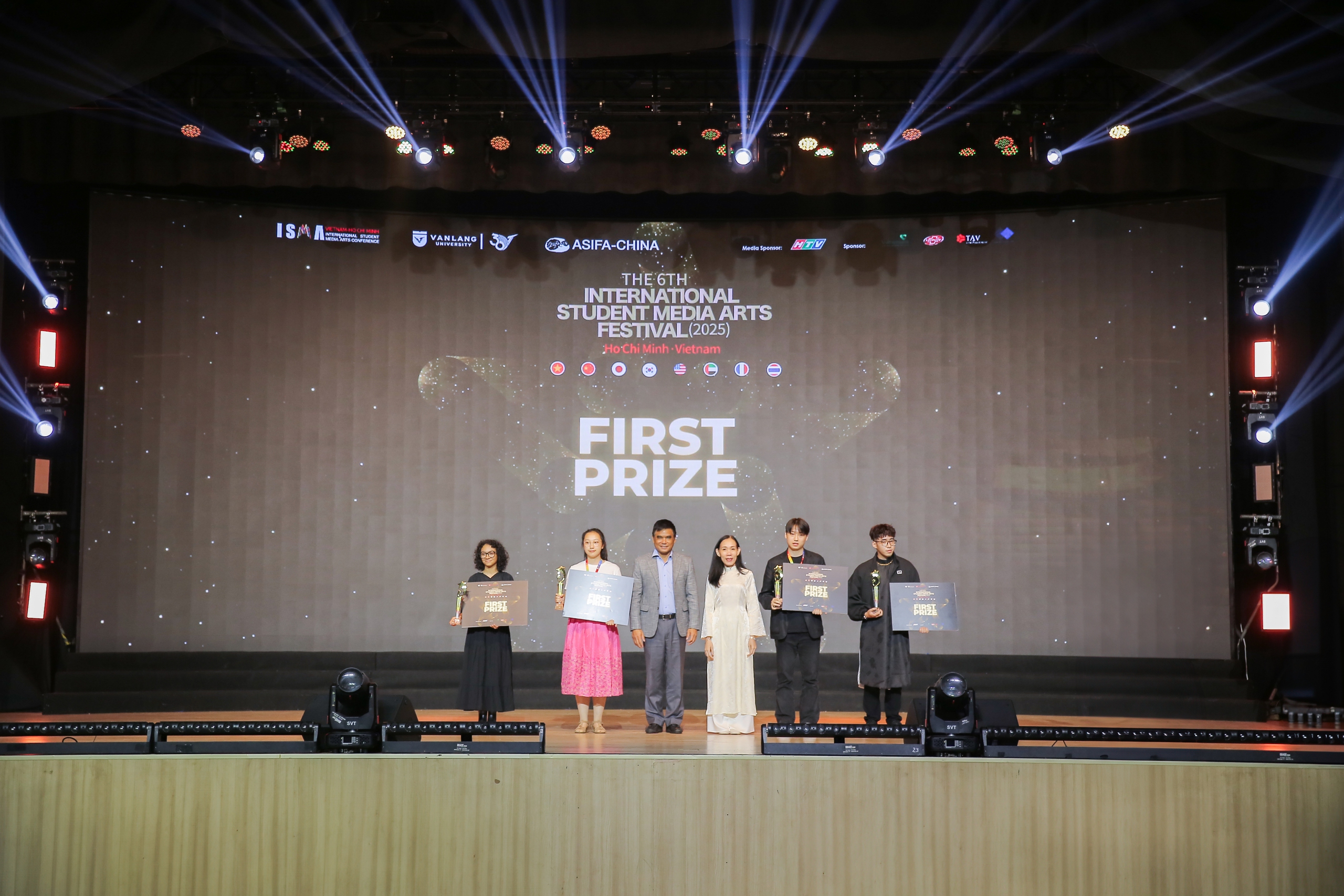 国際学生映画祭でベトナムが最優秀賞を受賞 - 写真2。 Việt Nam đoạt giải nhất liên hoan phim sinh viên quốc tế- Ảnh 2.