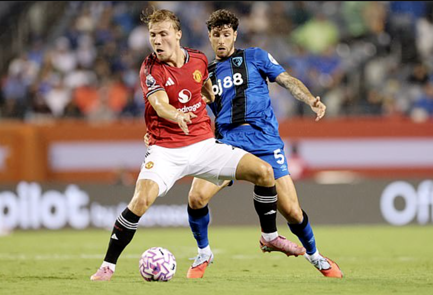 Thắng đậm Bournemouth 4-1, Man United vô địch sớm giải tứ hùng Summer Series - Ảnh 1.