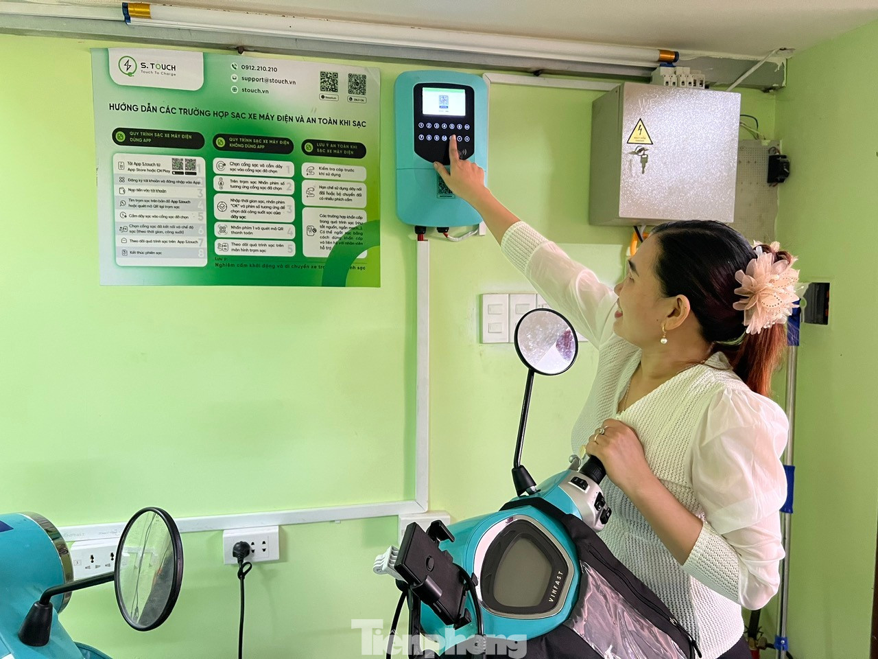 Nở rộ trạm sạc xe điện trong quán cà phê: Chuyên gia nói gì?- Ảnh 2. Nở rộ trạm sạc xe điện trong quán cà phê: Chuyên gia nói gì?- Ảnh 2.