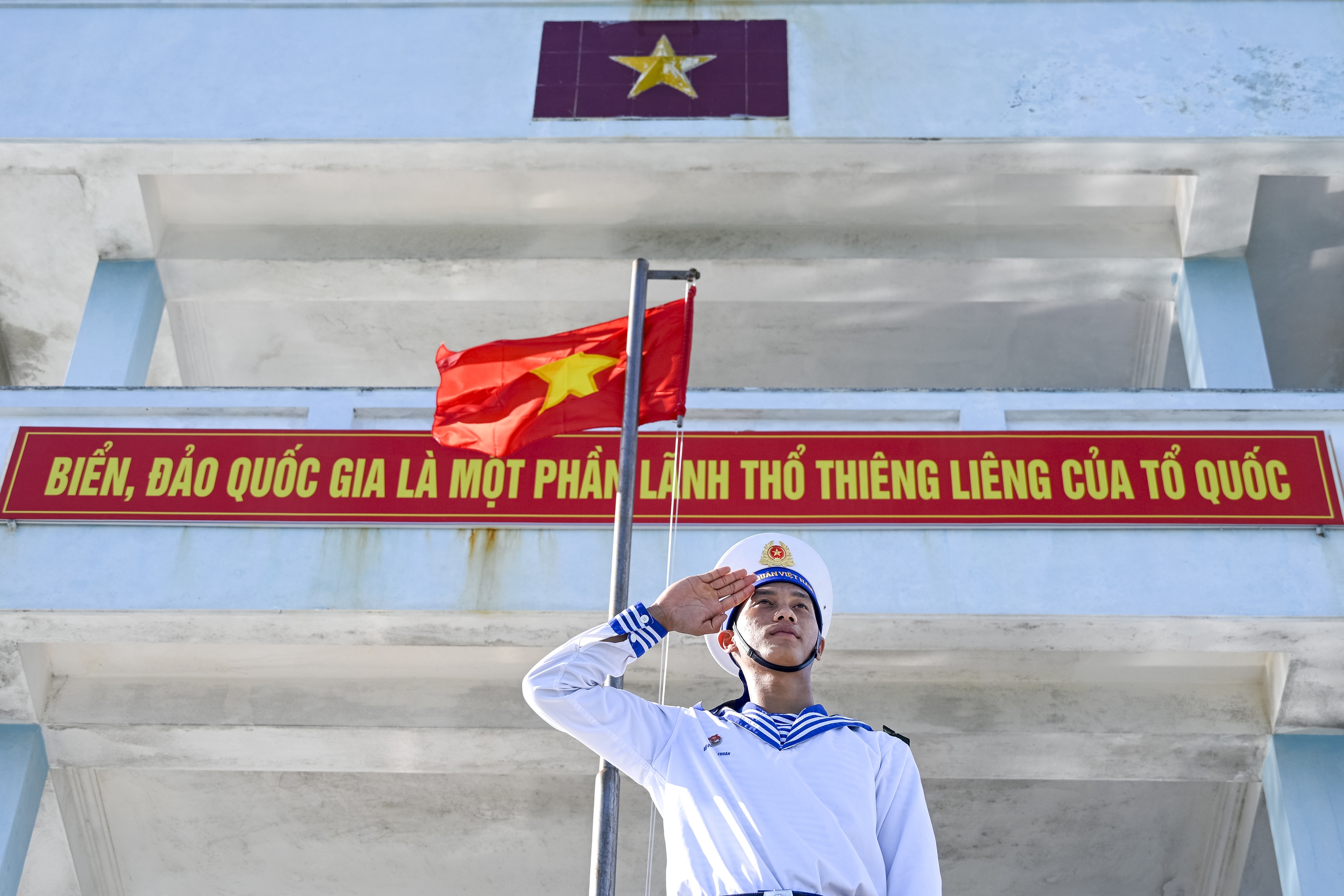 Tổ quốc và người lính biển: Hình ảnh Tự hào của Hải quân Nhân dân Việt Nam - Ảnh 8. Tổ quốc và người lính biển: Hình ảnh Tự hào của Hải quân Nhân dân Việt Nam - Ảnh 8.