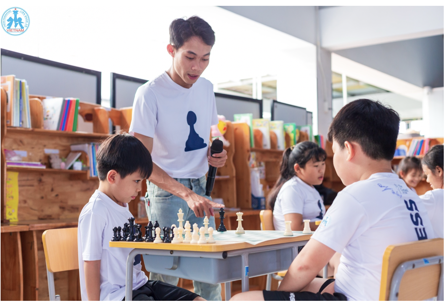 Dự án "Quân cờ hạnh phúc" mùa 4 và hành trình lan tỏa trí tuệ và yêu thương - Ảnh 3.