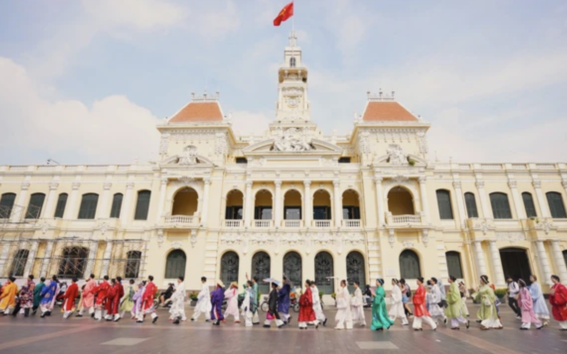 Phiên họp đầu tiên của chính quyền TP HCM sau khi hợp nhất 3 địa phương- Ảnh 2.