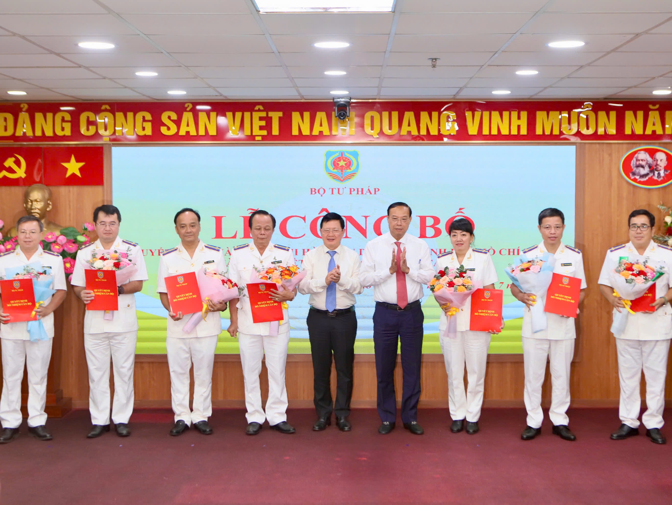 Ông Nguyễn Văn Hoà làm Trưởng THADS TP HCM- Ảnh 5. Ông Nguyễn Văn Hoà làm Trưởng THADS TP HCM- Ảnh 5.