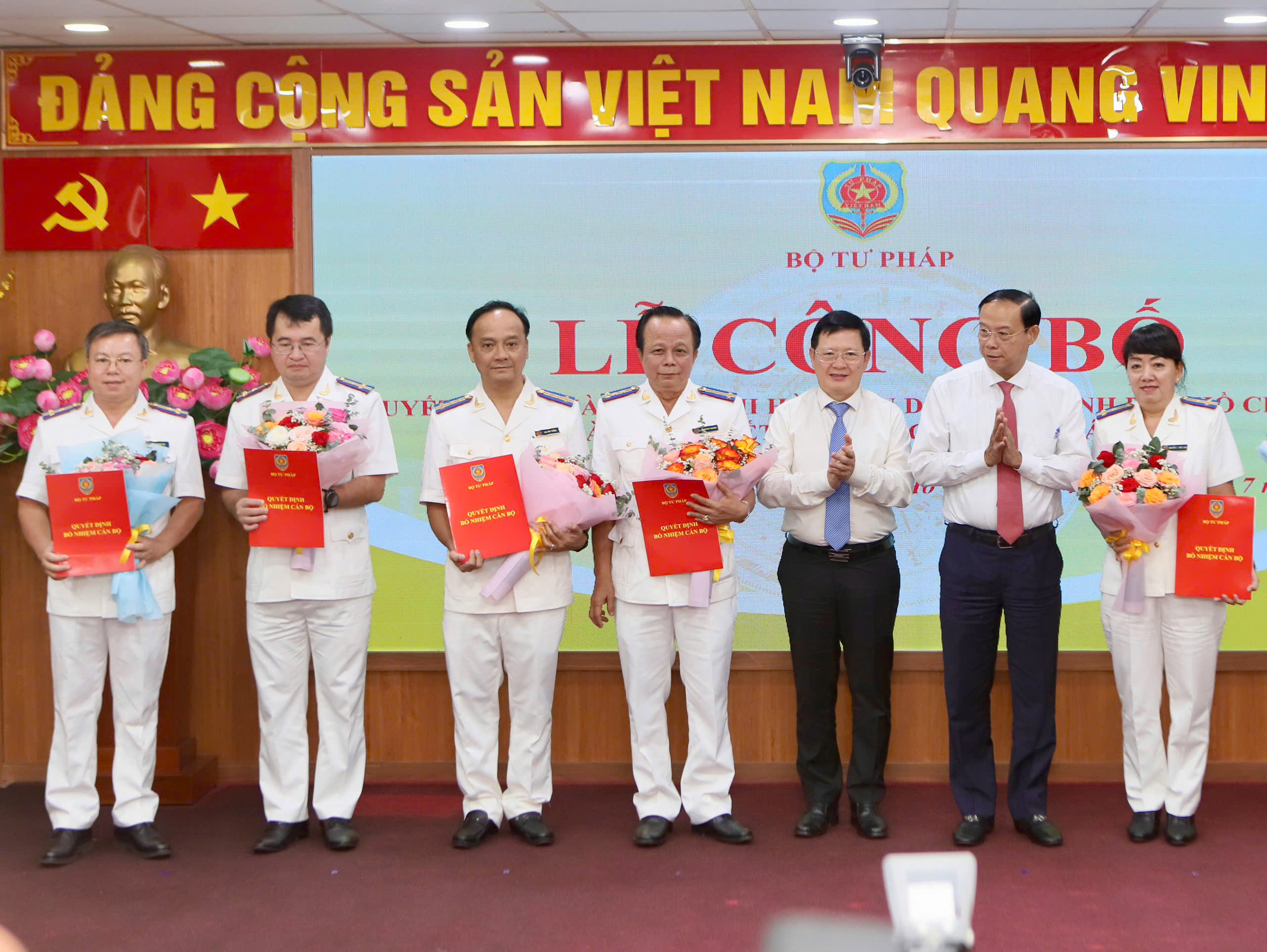 Ông Nguyễn Văn Hoà làm Trưởng THADS TP HCM- Ảnh 7. Ông Nguyễn Văn Hoà làm Trưởng THADS TP HCM- Ảnh 7.