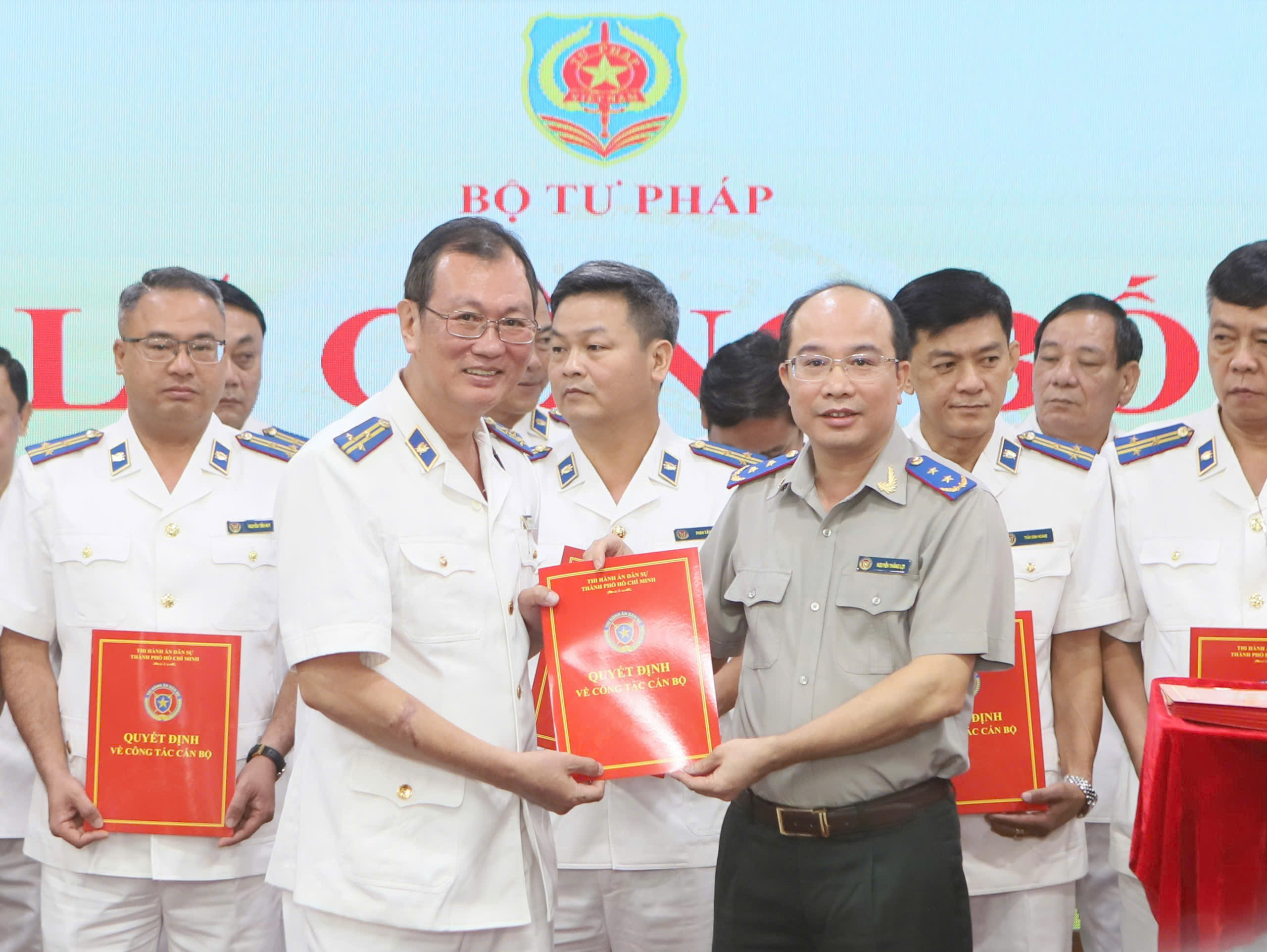 Ông Nguyễn Văn Hoà làm Trưởng THADS TP HCM- Ảnh 9. Ông Nguyễn Văn Hoà làm Trưởng THADS TP HCM- Ảnh 9.
