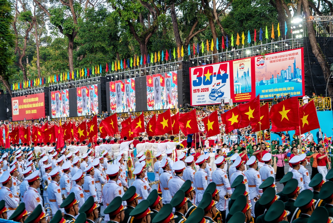 Kỷ niệm 50 năm Giải phóng miền Nam , thống nhất đất nước và ý nghĩa lịch sử - Ảnh 6. Kỷ niệm 50 năm Giải phóng miền Nam , thống nhất đất nước và ý nghĩa lịch sử - Ảnh 6.