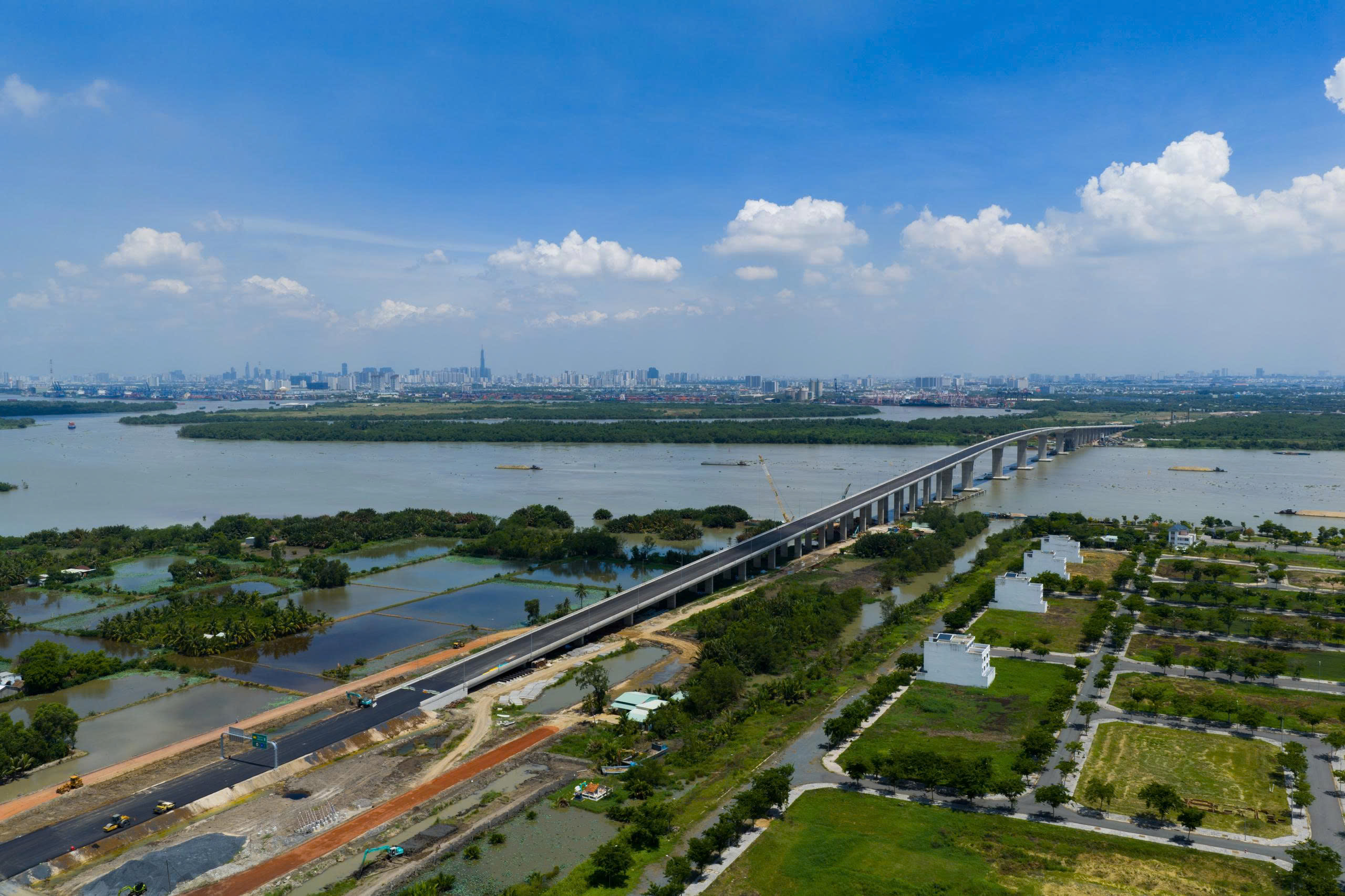 Cận cảnh cầu Nhơn Trạch nối TP HCM - Đồng Nai dự kiến thông xe ngày 19-8 - Ảnh 6. Cận cảnh cầu Nhơn Trạch nối TP HCM - Đồng Nai dự kiến thông xe ngày 19-8 - Ảnh 6.