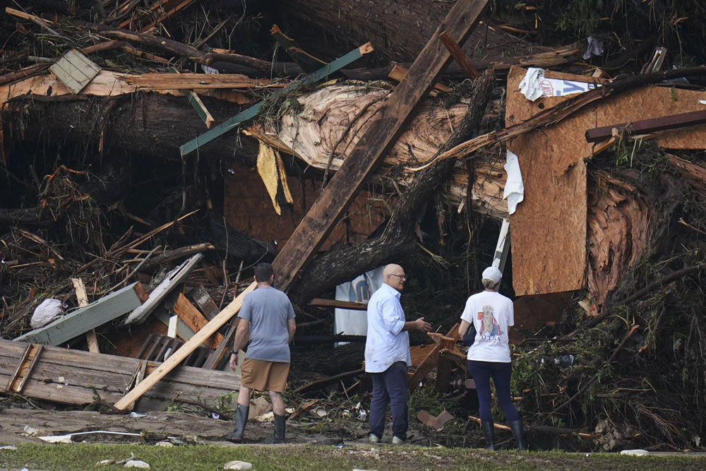 UPDATE: Packers star Jordan Love and his wife have stepped in to pay funeral expenses and compensate the families of the victims of the flash floods in central Texas on Sunday afternoon with the viral slogan...vannguyen