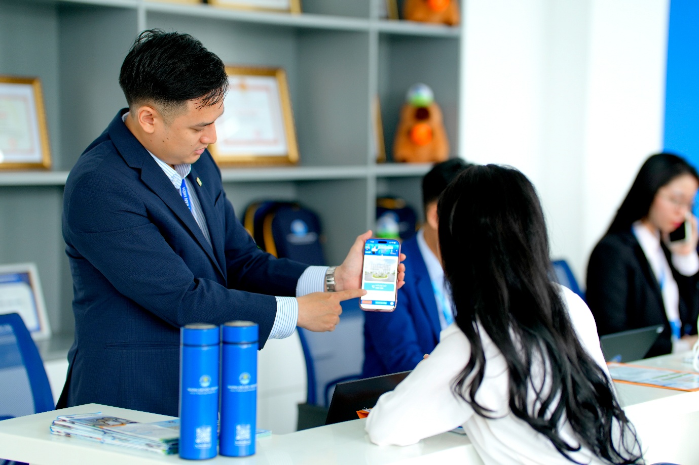 Trường Đại học Văn Hiến dành tặng thí sinh học bổng tương đương 50% học phí học kỳ 1- Ảnh 2. Trường Đại học Văn Hiến dành tặng thí sinh học bổng tương đương 50% học phí học kỳ 1- Ảnh 2.
