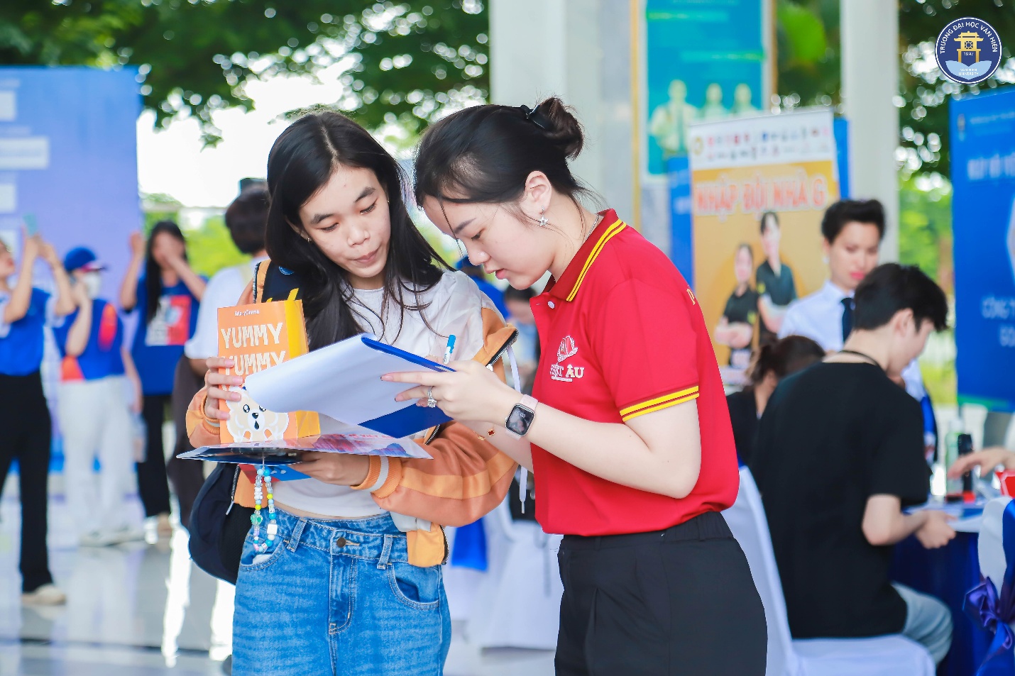Trường ĐH Văn Hiến tổ chức “VHU JOB FAIR 2025 – Ngày hội việc làm”- Ảnh 1. Trường ĐH Văn Hiến tổ chức “VHU JOB FAIR 2025 – Ngày hội việc làm”- Ảnh 1.