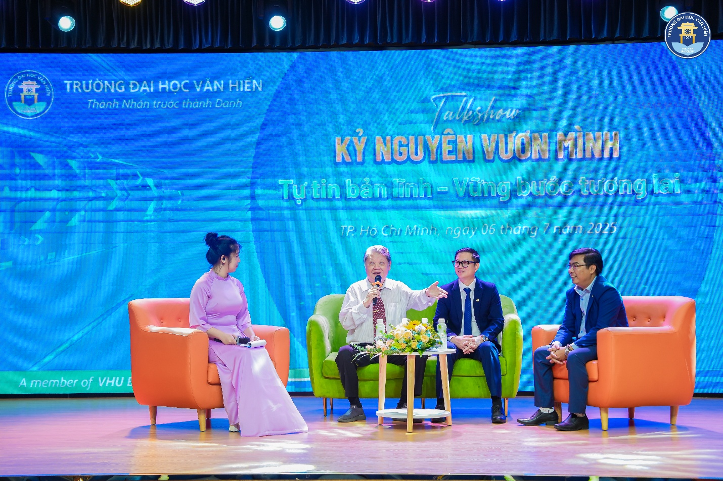 Trường ĐH Văn Hiến tổ chức “VHU JOB FAIR 2025 – Ngày hội việc làm”- Ảnh 3. Trường ĐH Văn Hiến tổ chức “VHU JOB FAIR 2025 – Ngày hội việc làm”- Ảnh 3.