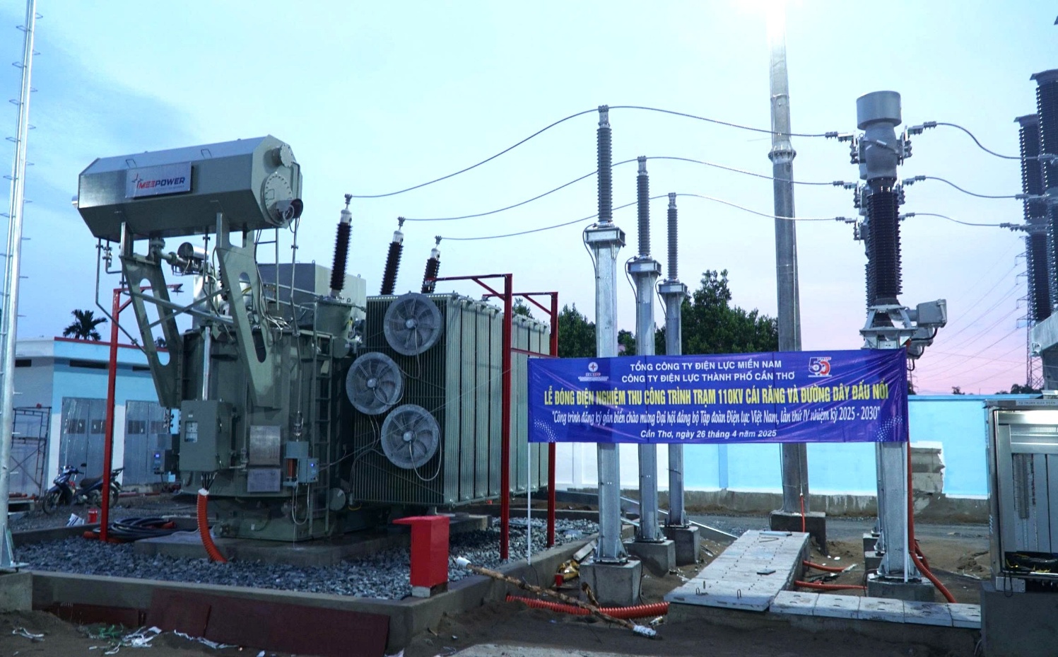 EVNSPC đóng điện 72 công trình 110kV trong 6 tháng đầu năm- Ảnh 2. EVNSPC đóng điện 72 công trình 110kV trong 6 tháng đầu năm- Ảnh 2.