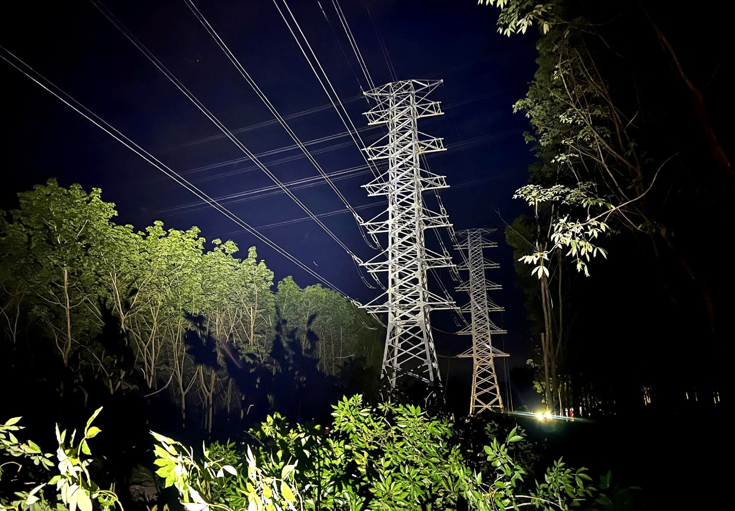 EVNSPC đóng điện 72 công trình 110kV trong 6 tháng đầu năm- Ảnh 3. EVNSPC đóng điện 72 công trình 110kV trong 6 tháng đầu năm- Ảnh 3.