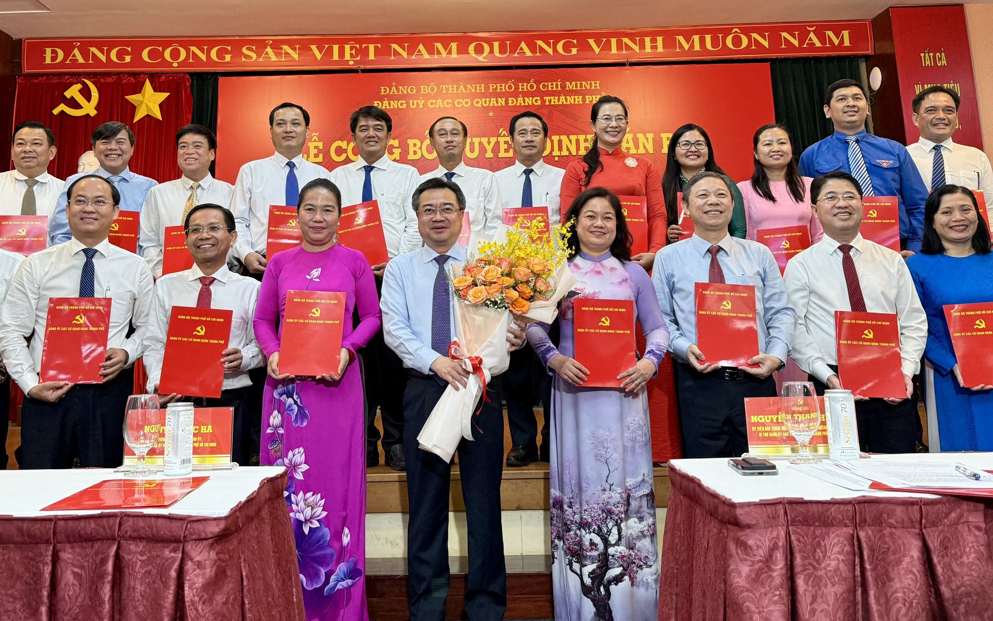 Ông Nguyễn Thanh Nghị: Không lơ là, buông lỏng lãnh đạo, chỉ đạo khi sắp xếp tổ chức bộ máy - Ảnh 2.