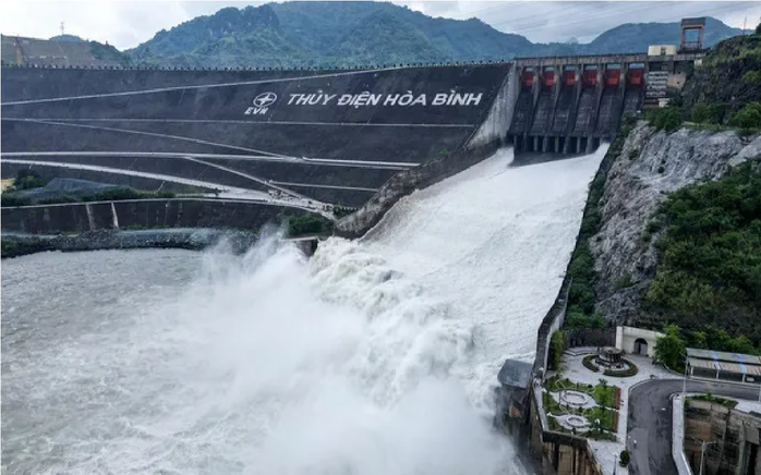 Thủy điện hòa bình xả lũ thứ 3 , chú ý an toàn cho người dân - Ảnh 2.