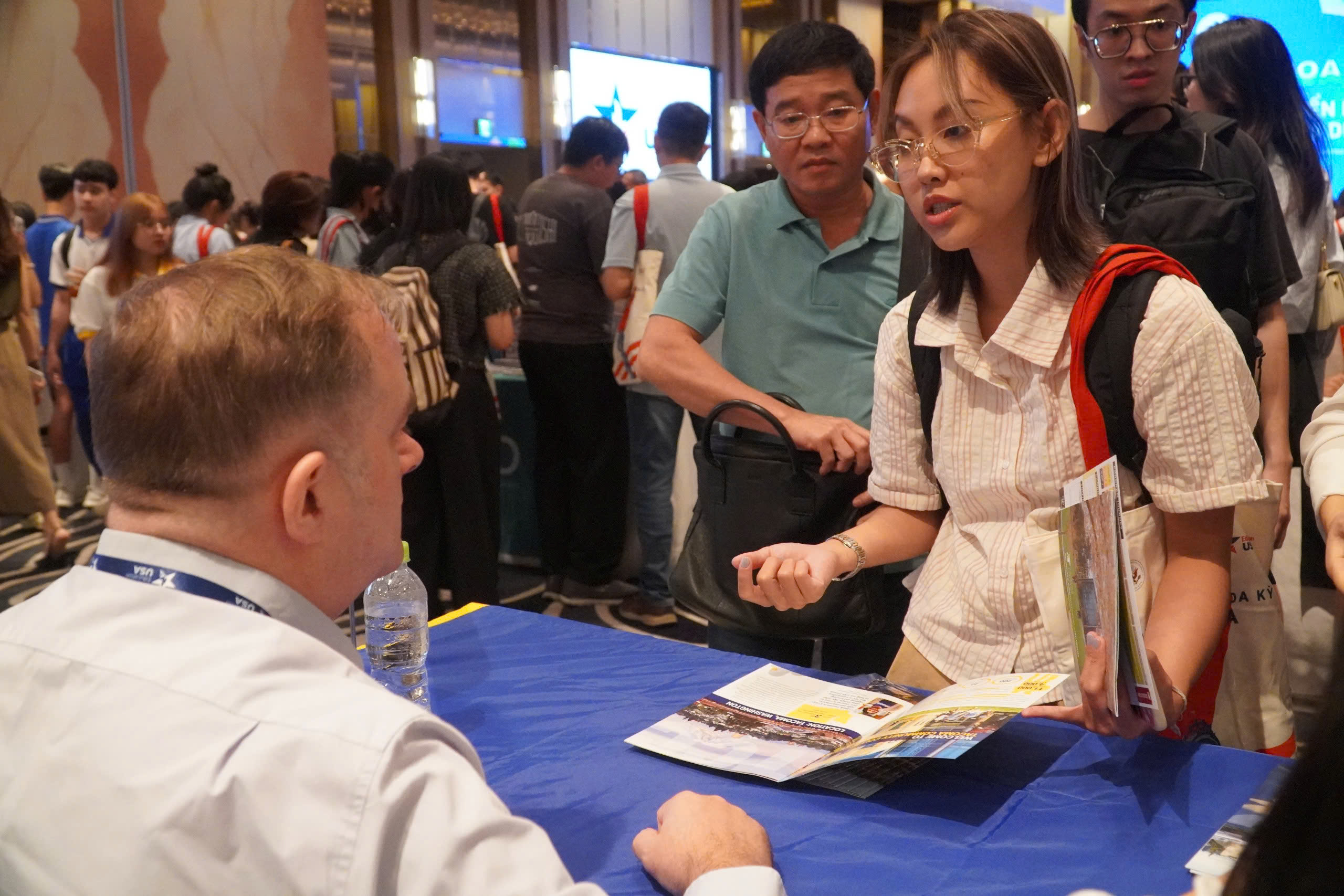 Động thái mới của Úc và Canada, du học sinh cần lưu ý- Ảnh 1. Động thái mới của Úc và Canada, du học sinh cần lưu ý- Ảnh 1.