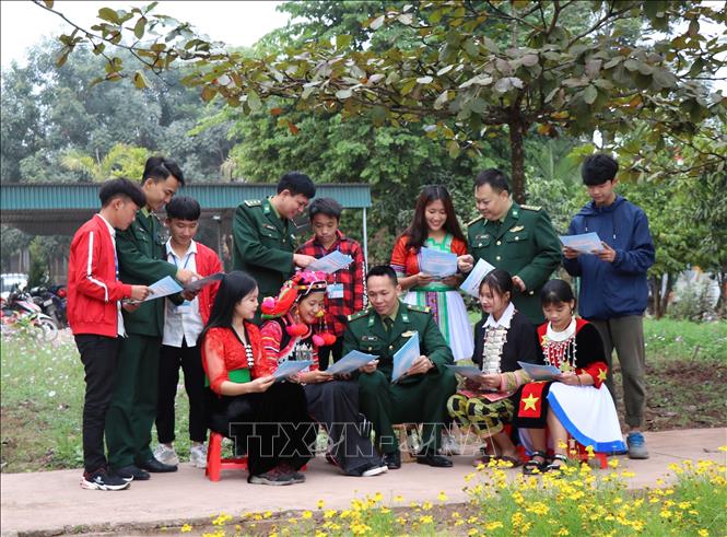 95 năm truyền thống ngành Tuyên giáo của Đảng: Phát huy vai trò "đi trước mở đường"- Ảnh 16. 95 năm truyền thống ngành Tuyên giáo của Đảng: Phát huy vai trò "đi trước mở đường"- Ảnh 16.
