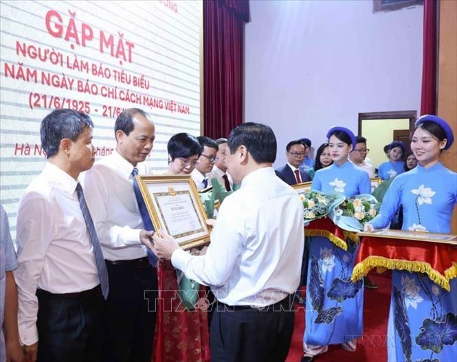 95 năm truyền thống ngành Tuyên giáo của Đảng: Phát huy vai trò "đi trước mở đường"- Ảnh 14. 95 năm truyền thống ngành Tuyên giáo của Đảng: Phát huy vai trò "đi trước mở đường"- Ảnh 14.