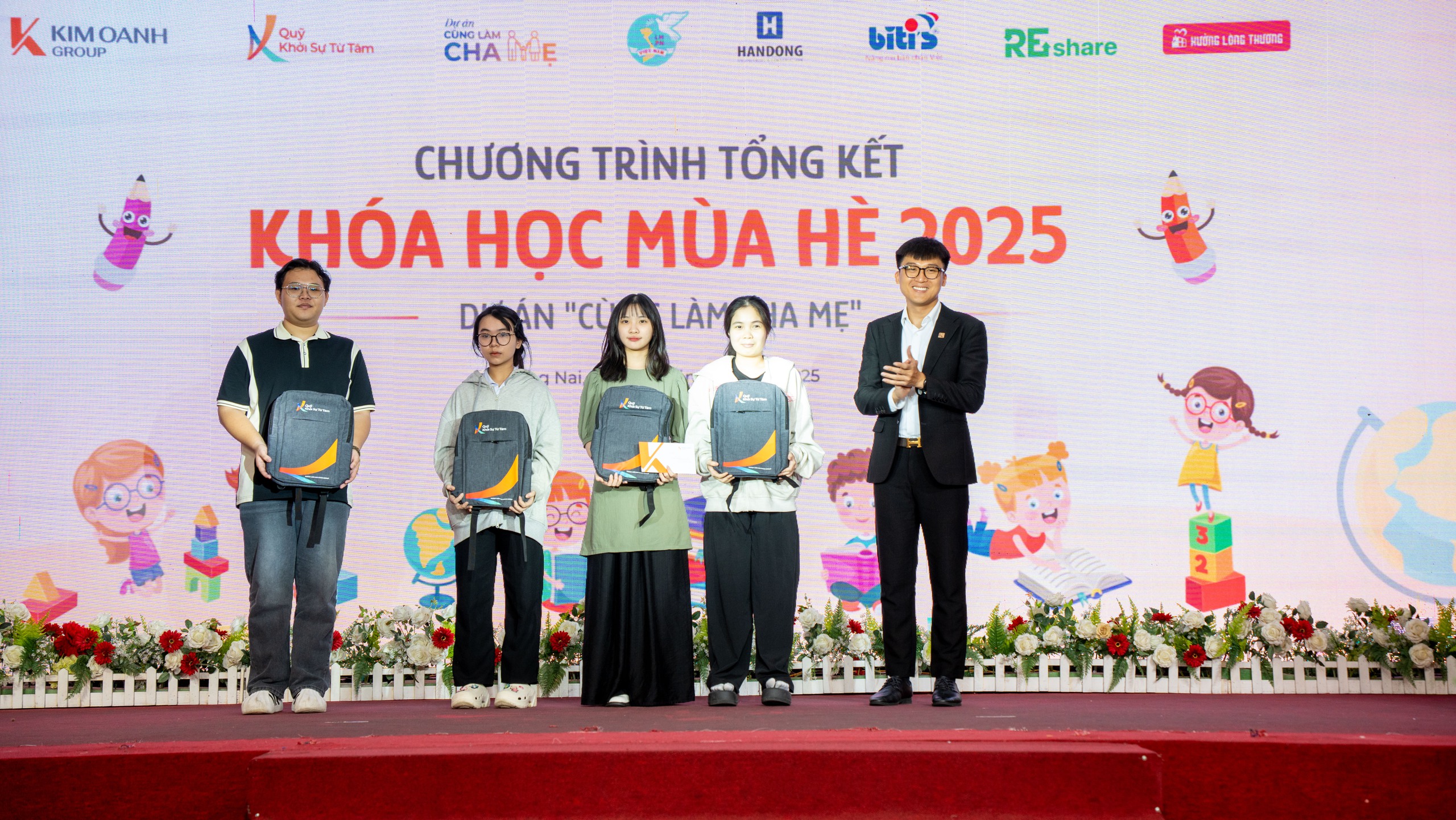 Fond pro soucitné začínající podniky si klade za cíl poskytovat komplexní péči znevýhodněným dětem - Foto 4. Quỹ Khởi Sự Từ Tâm hướng tới chăm sóc toàn diện cho trẻ bất hạnh- Ảnh 4.