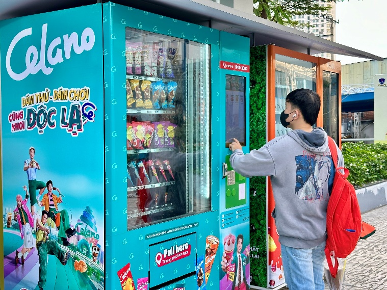 Nutifood triển khai máy bán kem tự động- Ảnh 1.