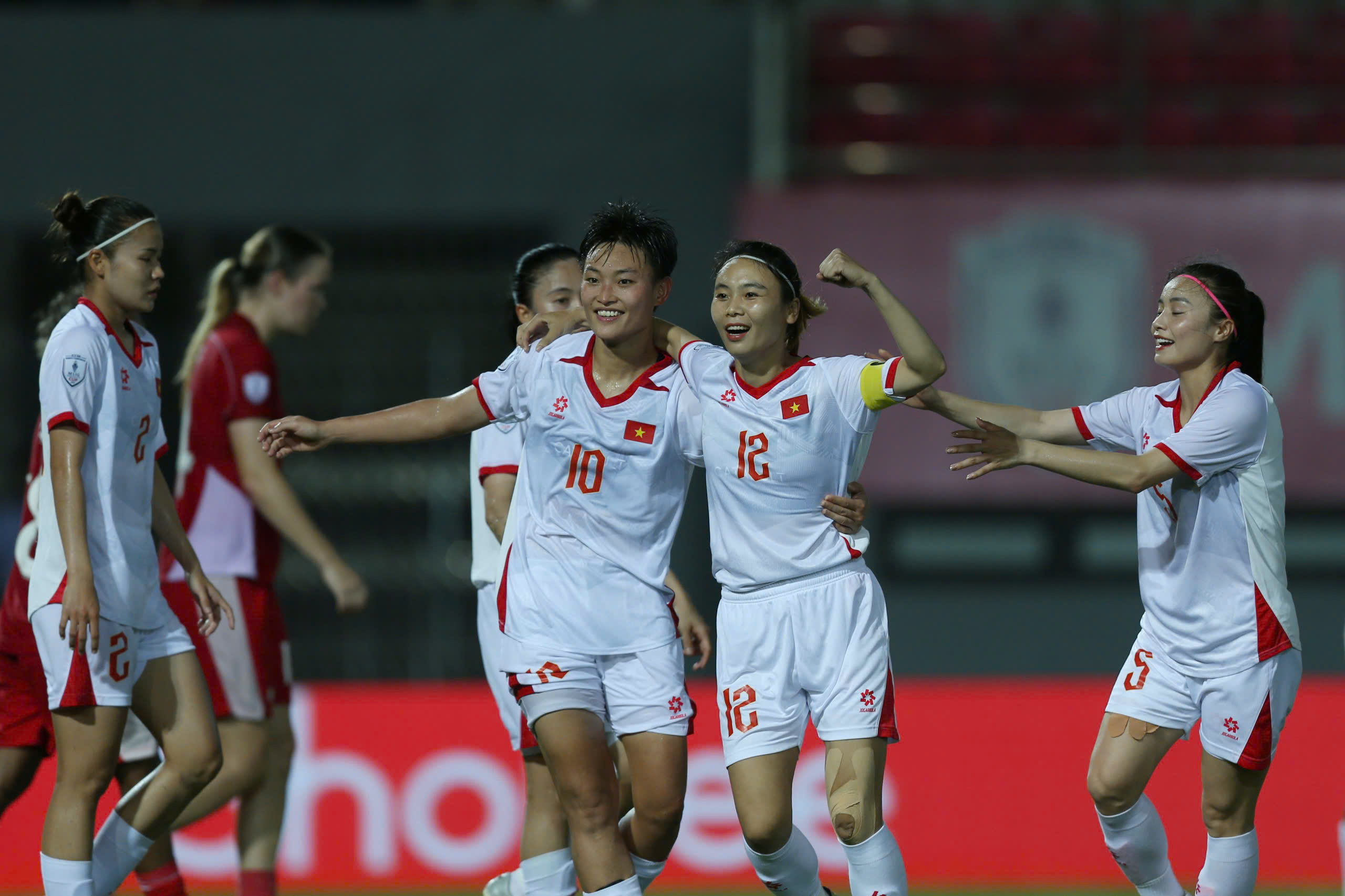 Tim Thailand bertekad meraih 3 poin melawan tim wanita Vietnam - Foto 1. Đội Thái Lan quyết tâm giành 3 điểm trước nữ Việt Nam- Ảnh 1.