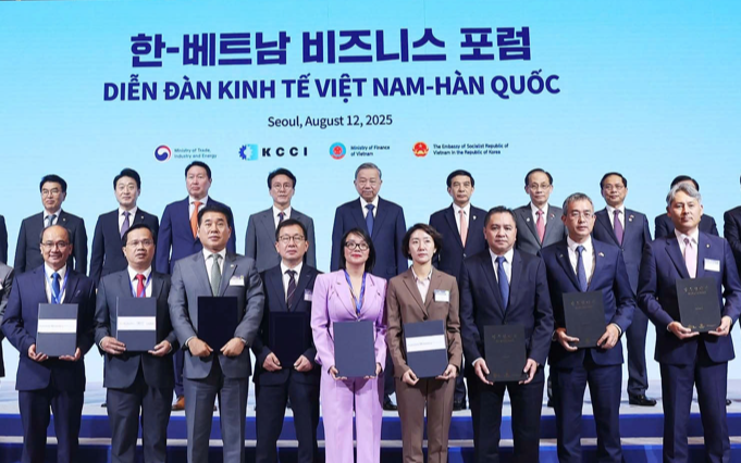 Dấu ấn Vietnam Airlines tại Triển lãm Thành tựu đất nước- Ảnh 1.